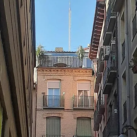 Ven Al Corazón De La De La Condesa Junto Al Pilar *